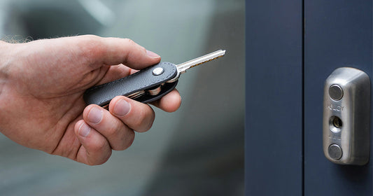 How big is 7cm keychain?