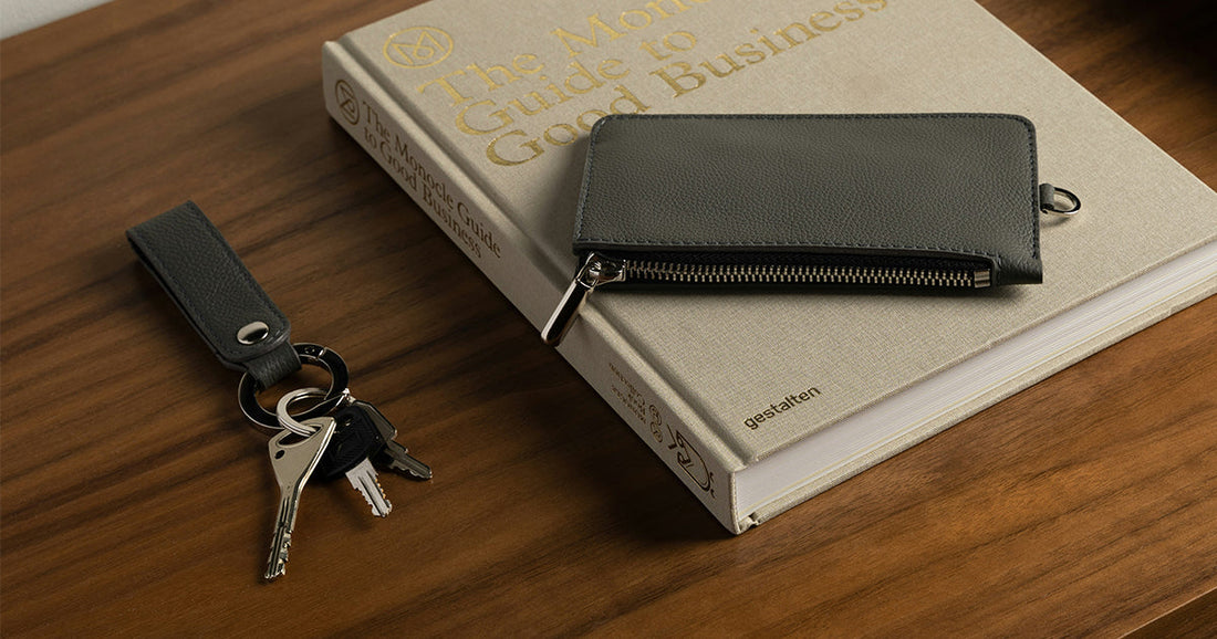 How to take key of keychain?